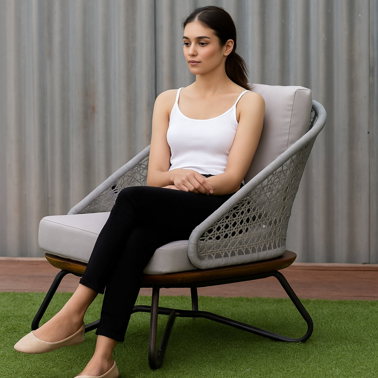 Outdoor Grey Rope 4-Piece Sofa Set With Wooden Top Table