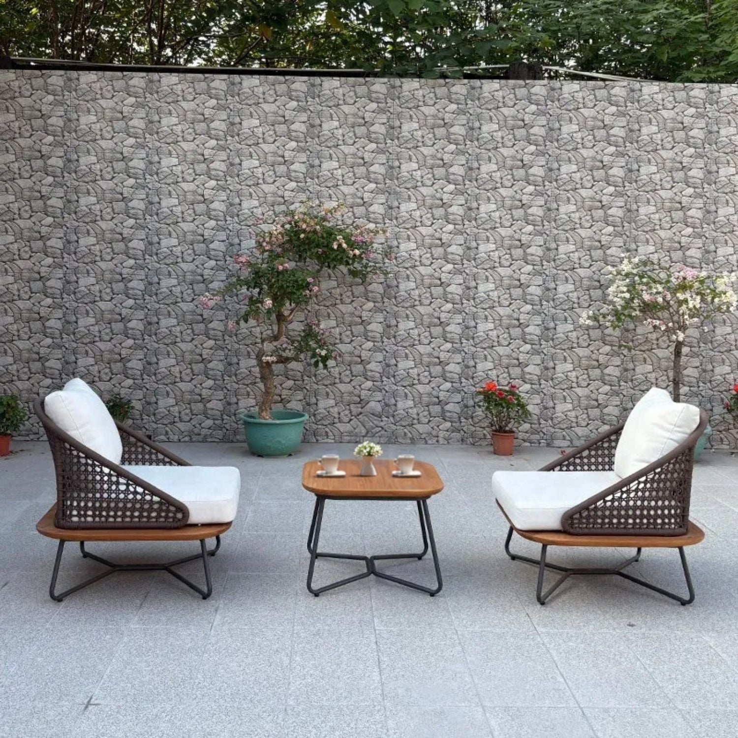 Outdoor Rope 3-Piece Patio Set With Wooden Top Table