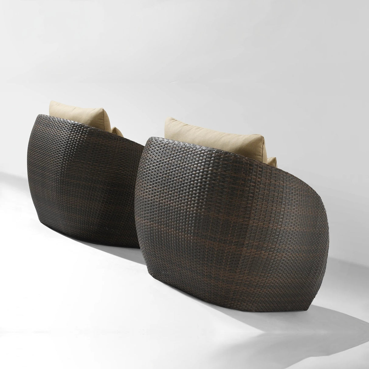 5-Piece Outdoor Wicker Sofa Set With Glass Top Tables