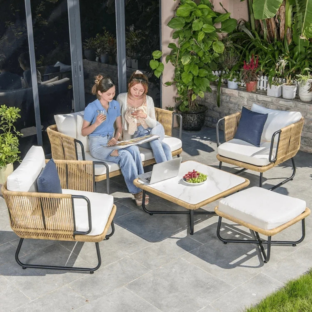 Outdoor 5pcs All-Weather Rope Sofa Set with Cushions (Beige & White)