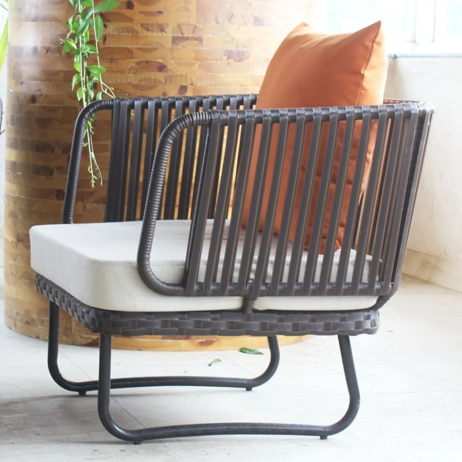 Outdoor Rope 4-Piece Patio Sofa Set with Wicker Top Table (Brown & White)