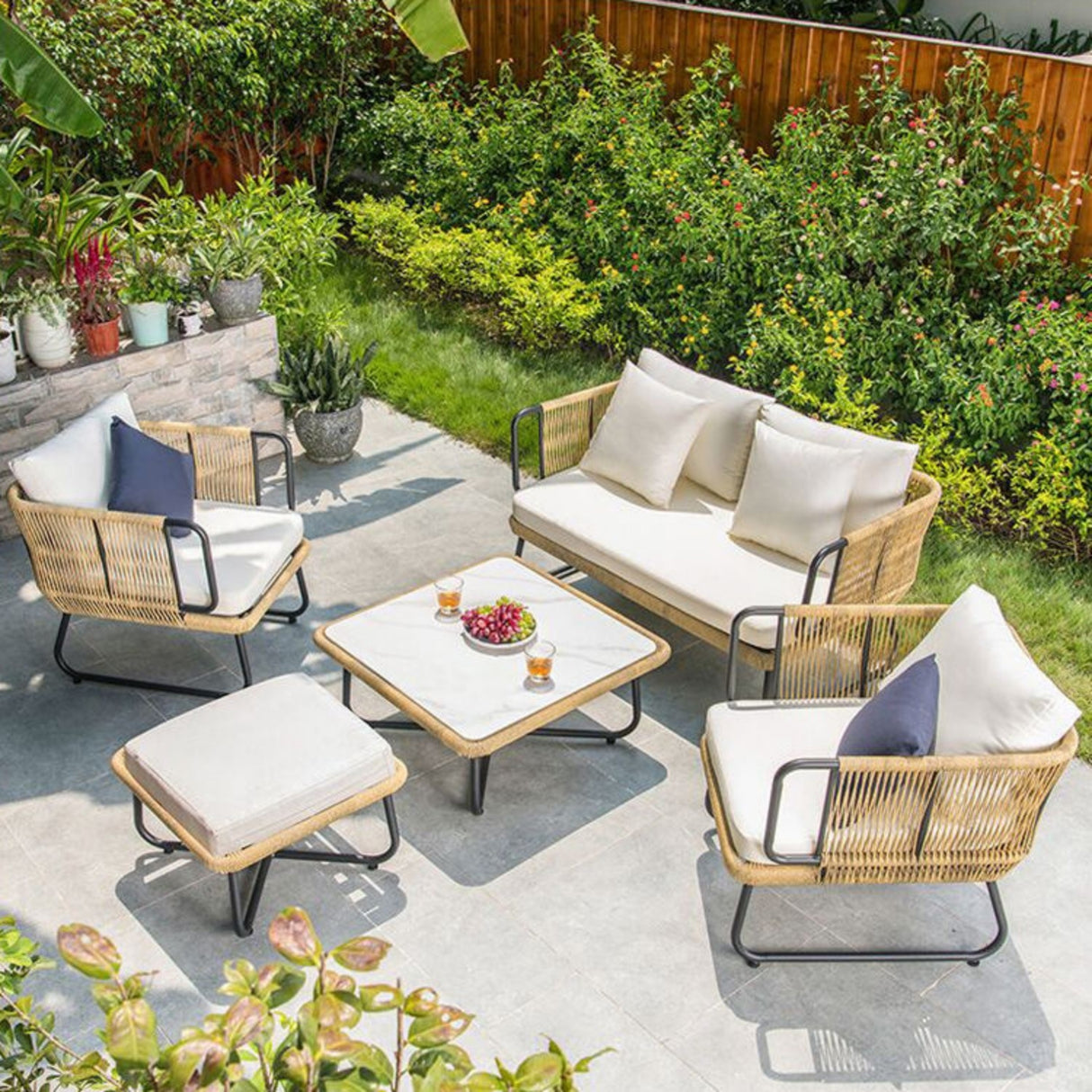 Outdoor 5pcs All-Weather Rope Sofa Set with Cushions (Beige & White)