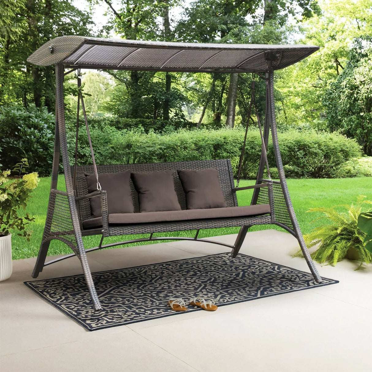 Outdoor Rattan Wicker 3-Seat Patio Swing Chair with Shade