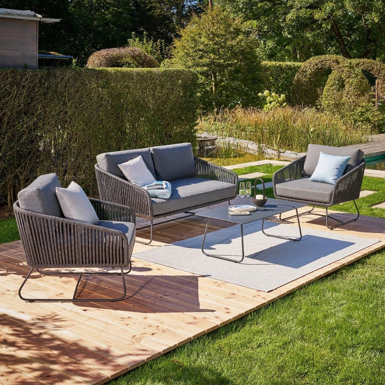 4 Piece Outdoor All-Weather Rope Sofa Set