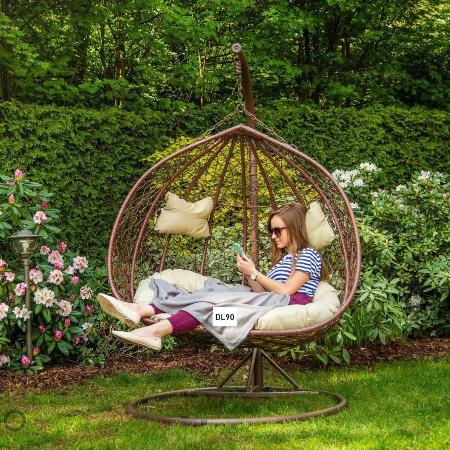 Double Seater Rattan & Wicker Swing (Brown & Cream)