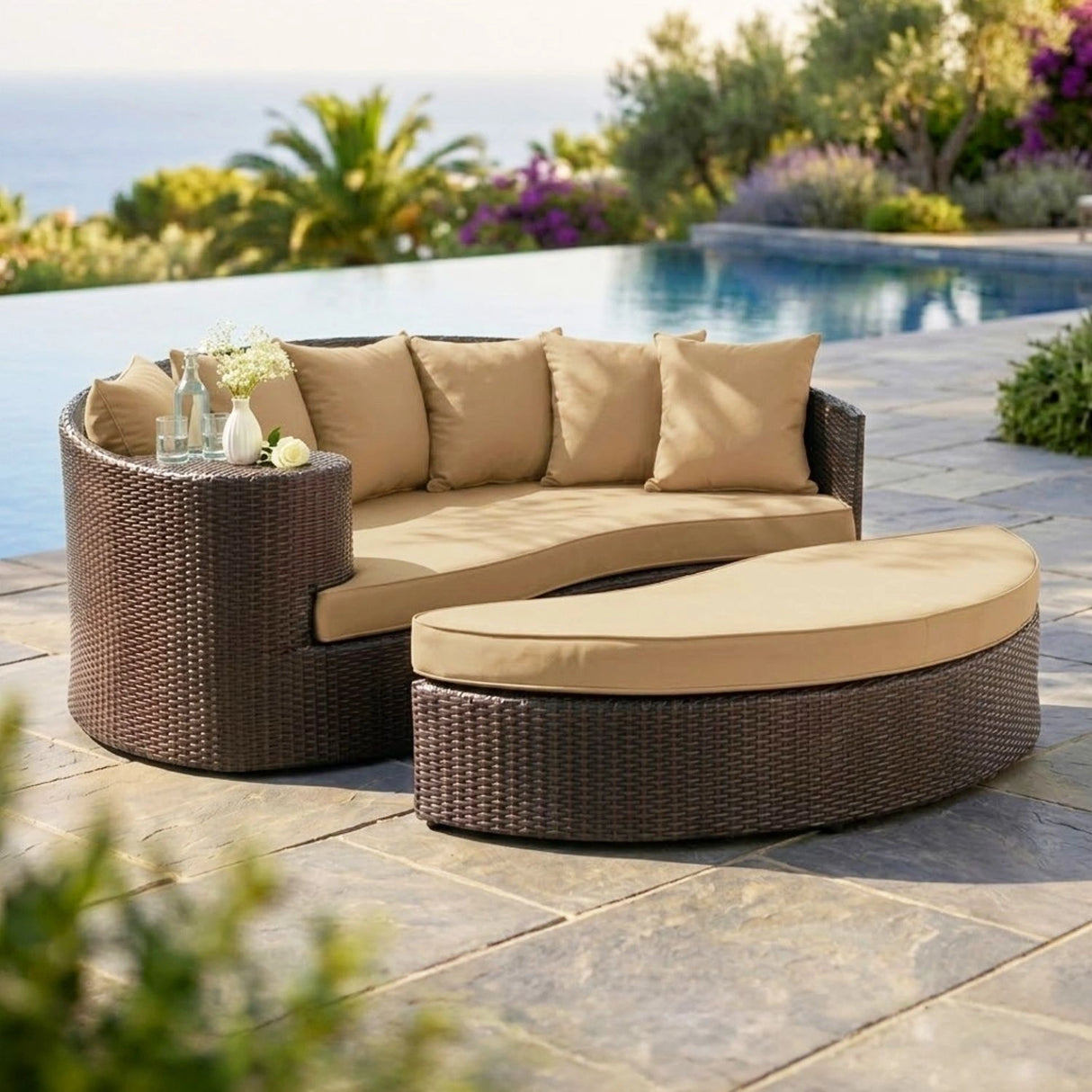 Outdoor Rattan Wicker Daybed (Dark Brown & Beige)