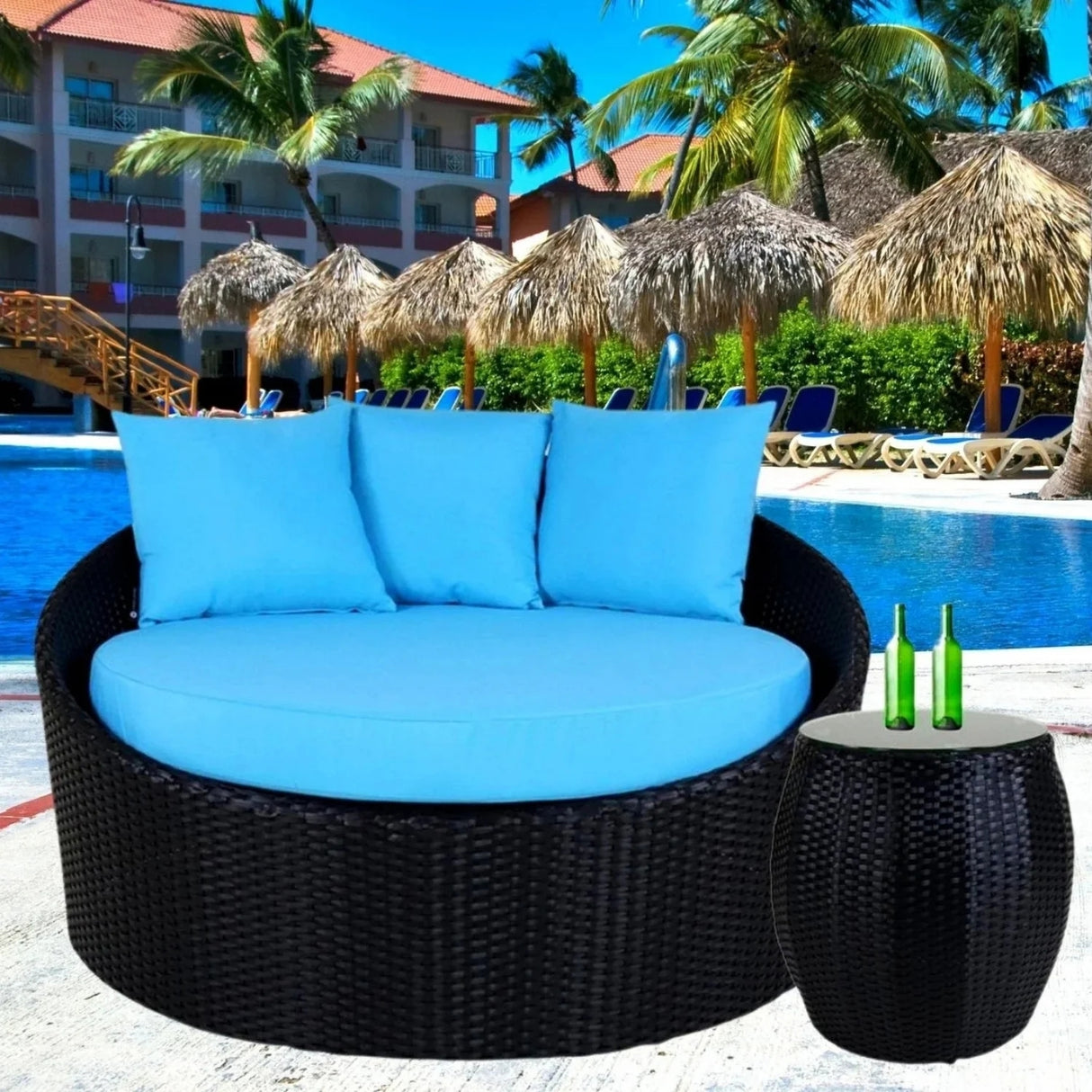 Outdoor Rattan Wicker Daybed with Glass Top Table