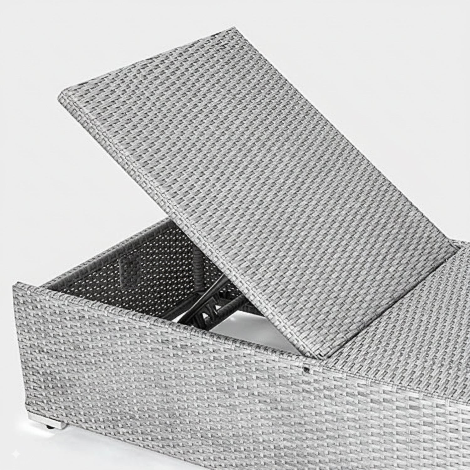 Outdoor All-Weather Rattan Wicker Lounger (Silver Grey & Grey)