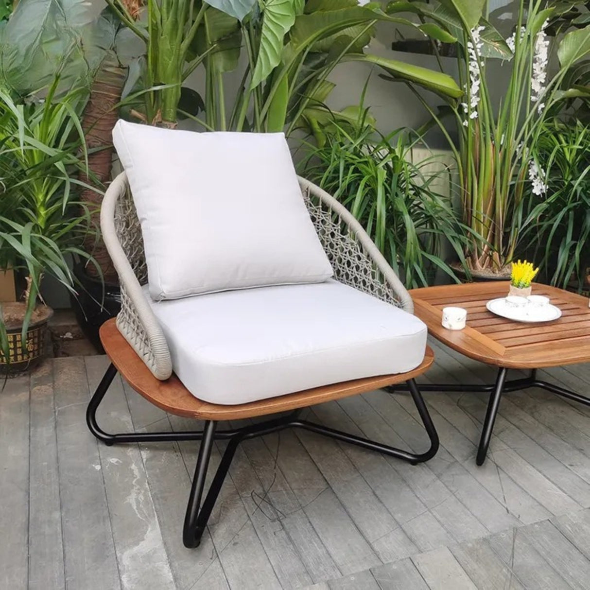 Outdoor Rope 3-Piece Patio Set With Wooden Top Table