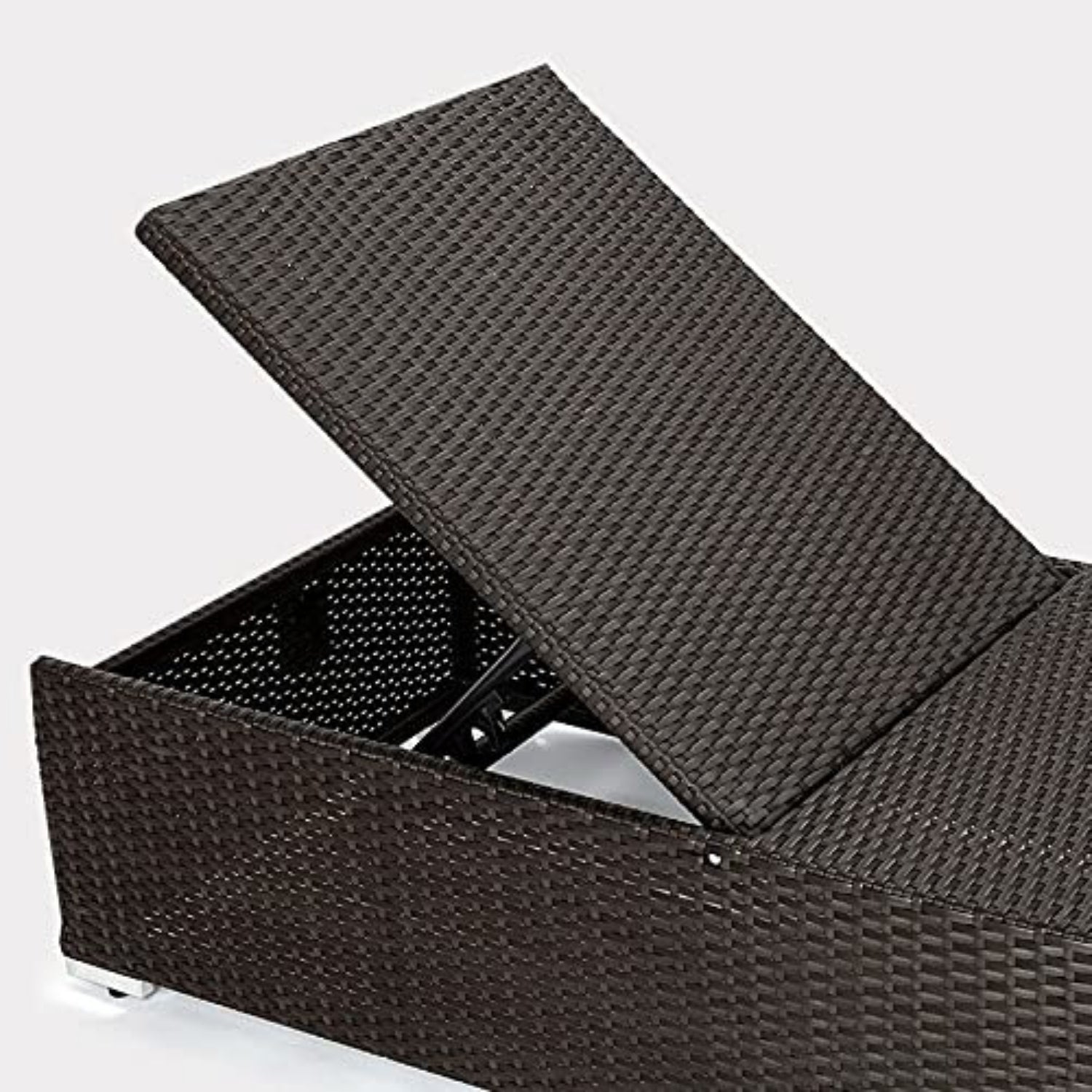 Outdoor All-Weather Rattan Wicker Lounger (Dark Brown & Cream)