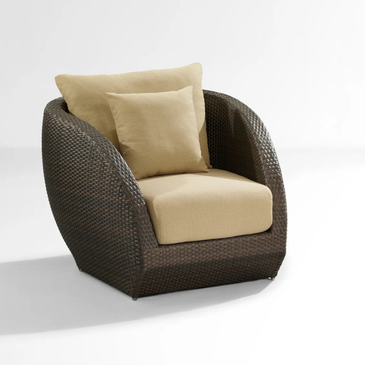 5-Piece Outdoor Wicker Sofa Set With Glass Top Tables