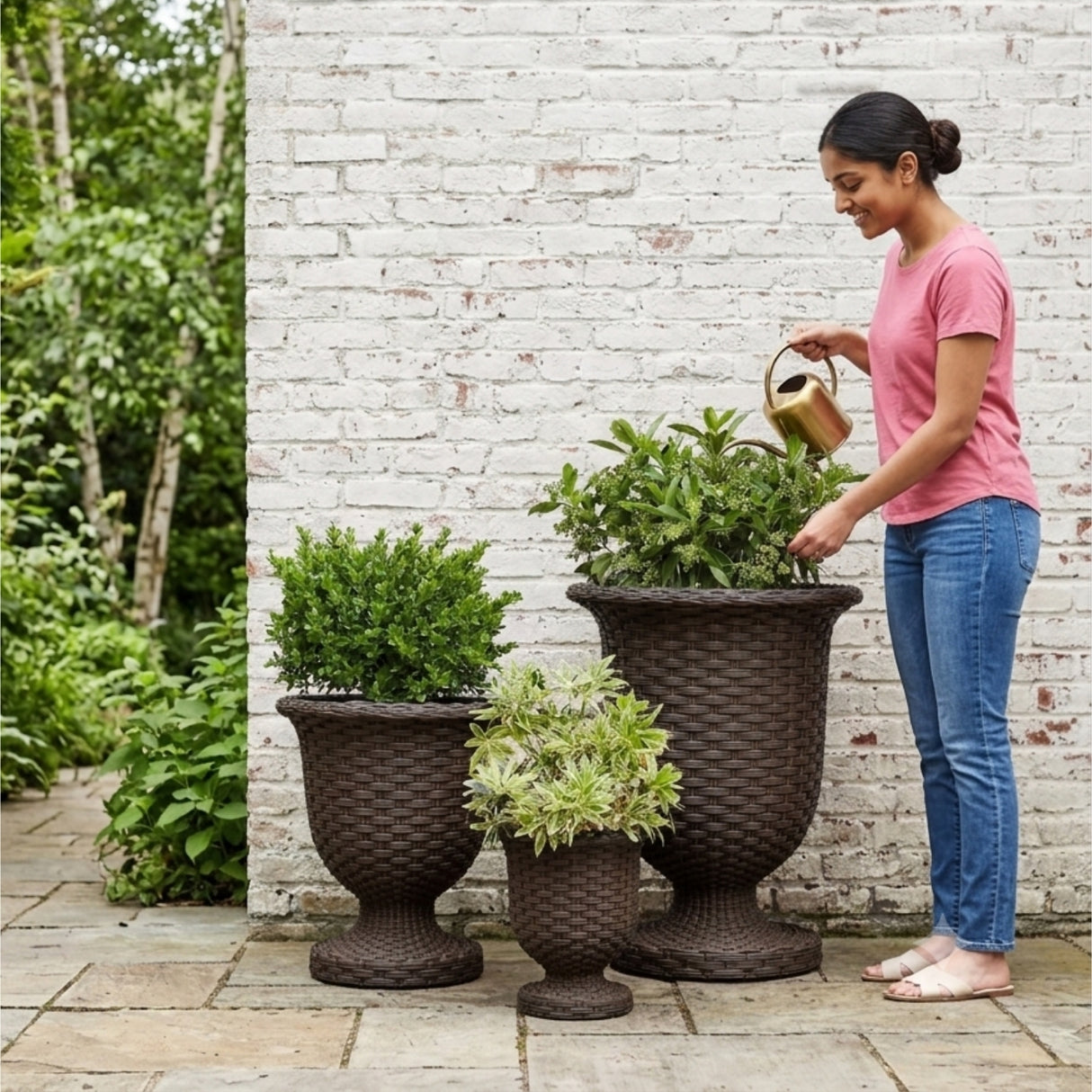 Outdoor Rattan Wicker Urn Planter Set of 3 (Dark Brown)