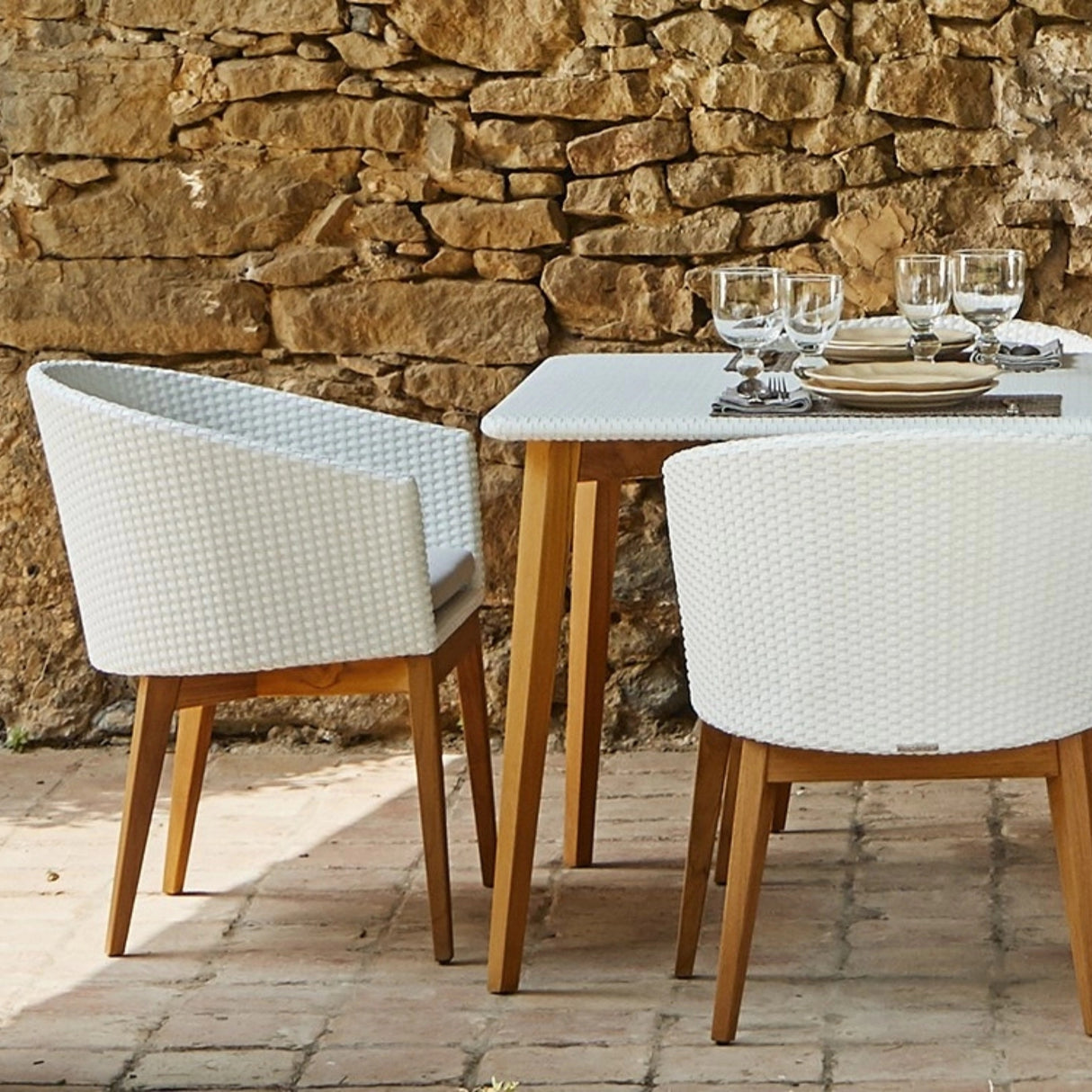 Outdoor All-Weather Resistant Rattan Wicker 7-Piece Dining Set (White)