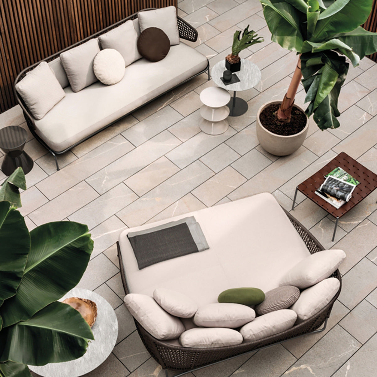 Outdoor Rope Patio Furniture Daybed (Brown and Cream)