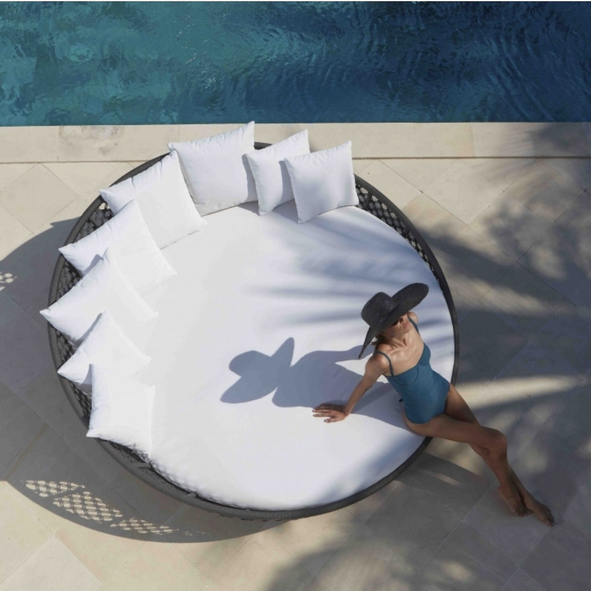 Outdoor Rope Round Patio Daybed Sofa
