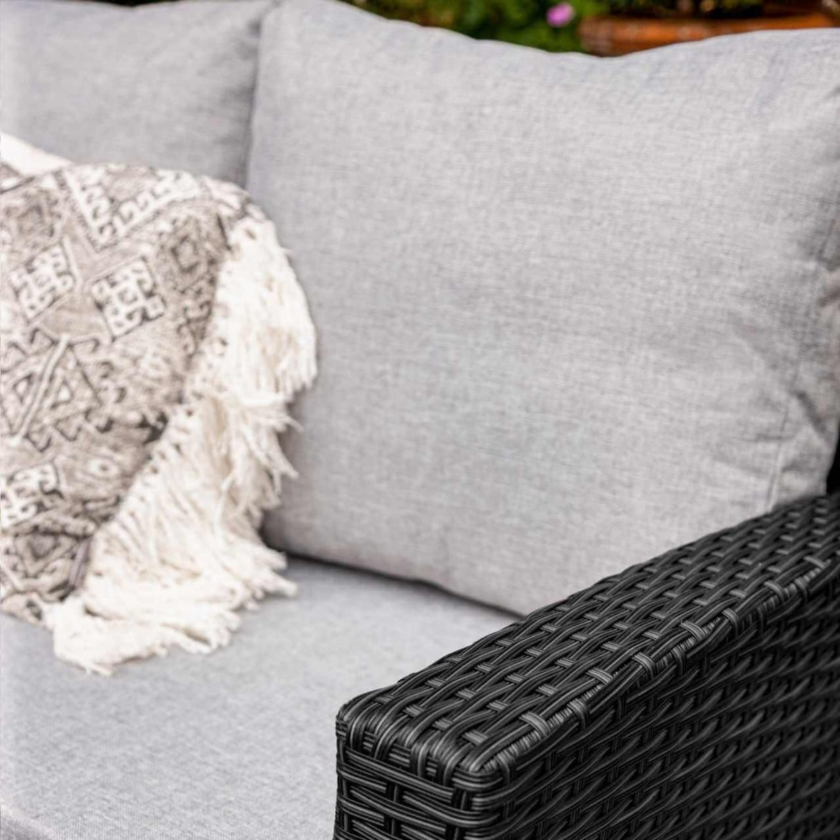 6-Piece All-Weather Wicker Patio Furniture Set (Black/Grey)