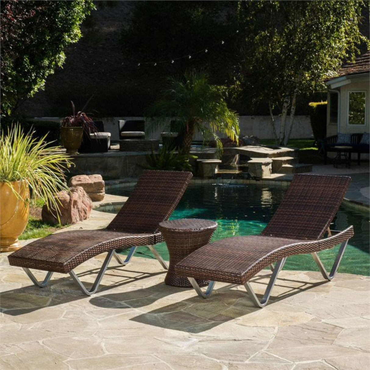 Outdoor Rattan Wicker Lounge Chairs Set of 2 with Matching Side Table