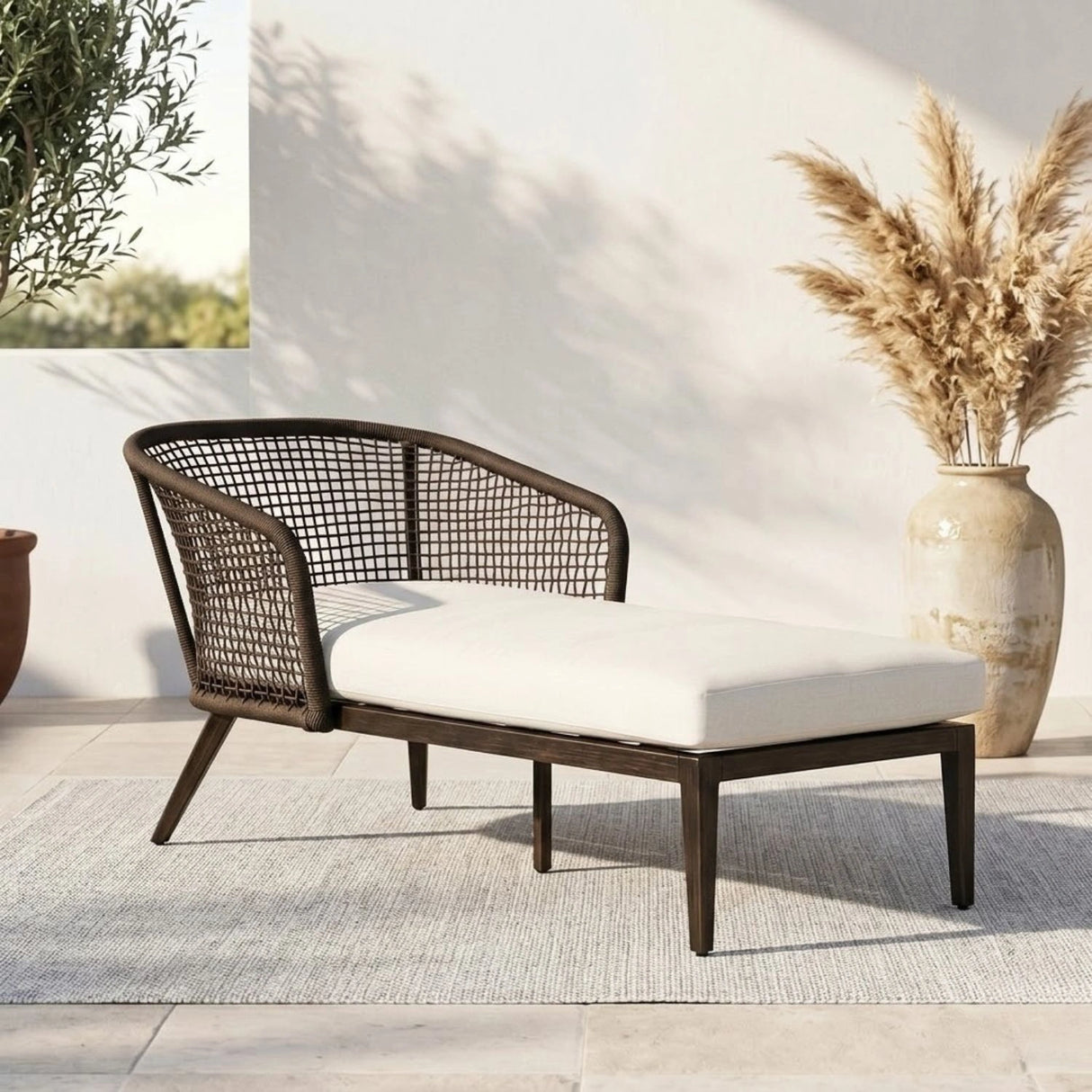 Outdoor Single Seater Patio Daybed with Handwoven Rope