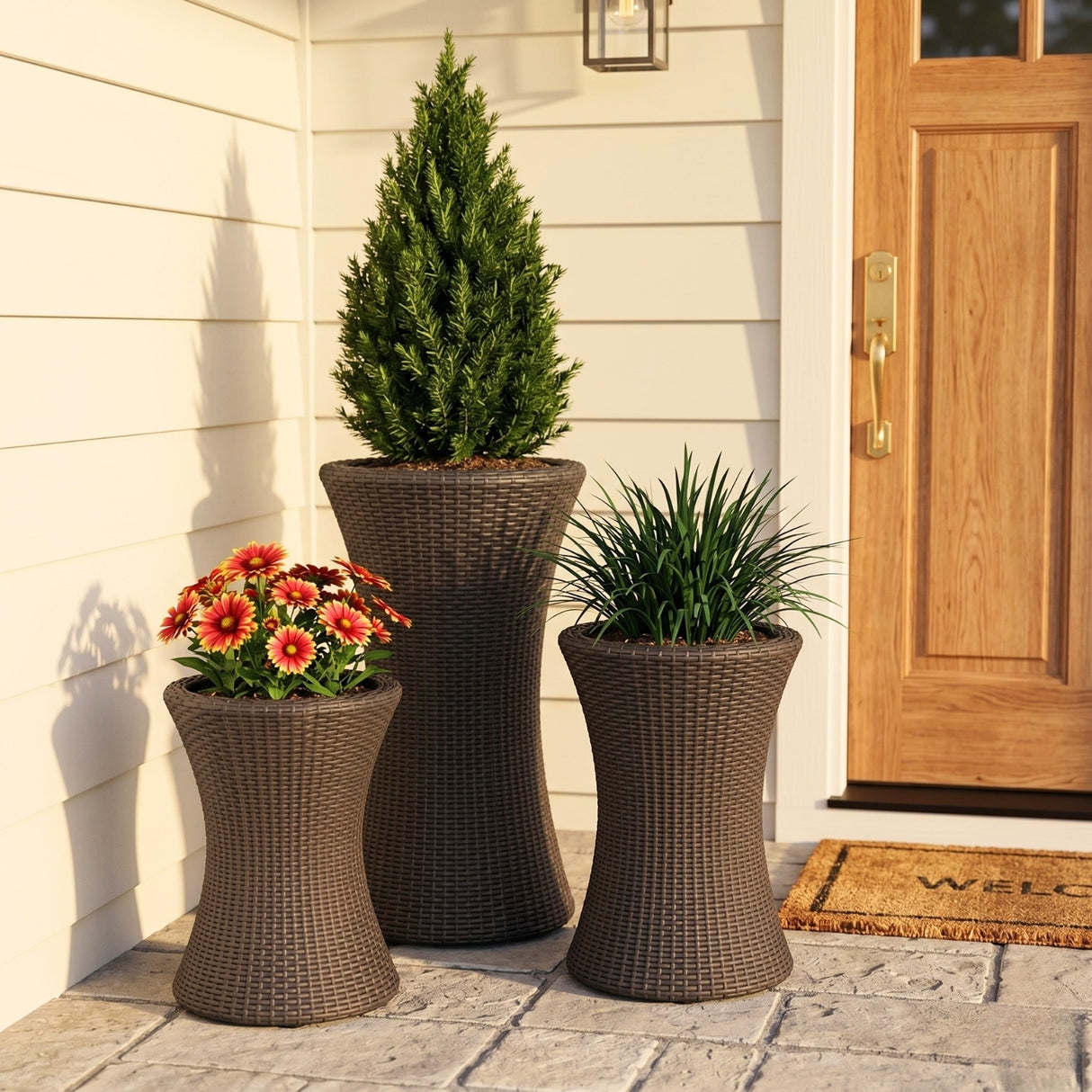 Outdoor Hourglass Design Set of 3 Wicker Planters (Dark Brown)
