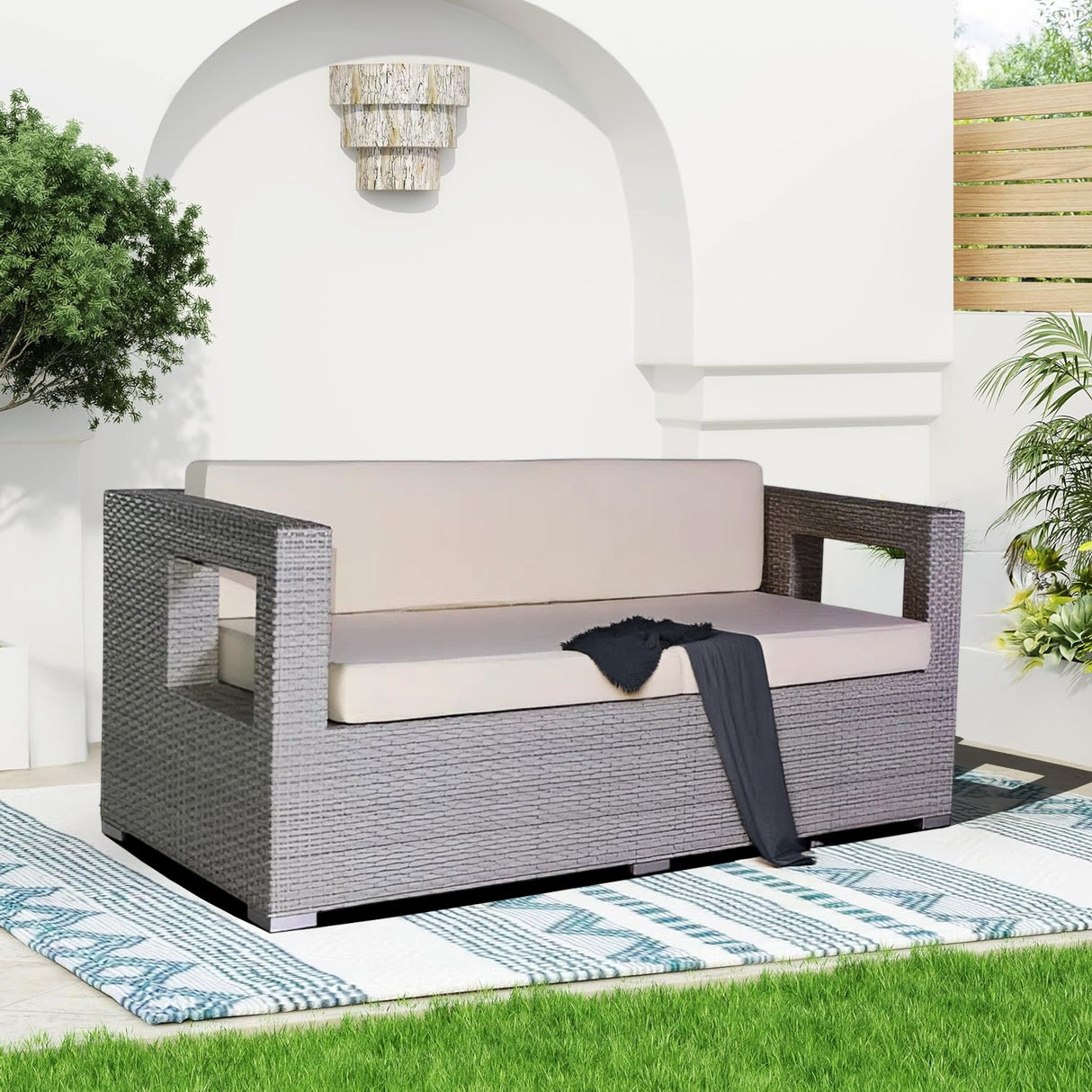 3-Seater Outdoor Rattan Wicker Patio Sofa