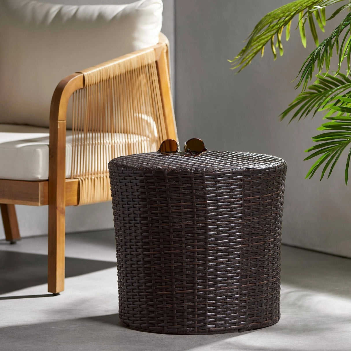 Dark Brown Wicker Garden Bistro End Table