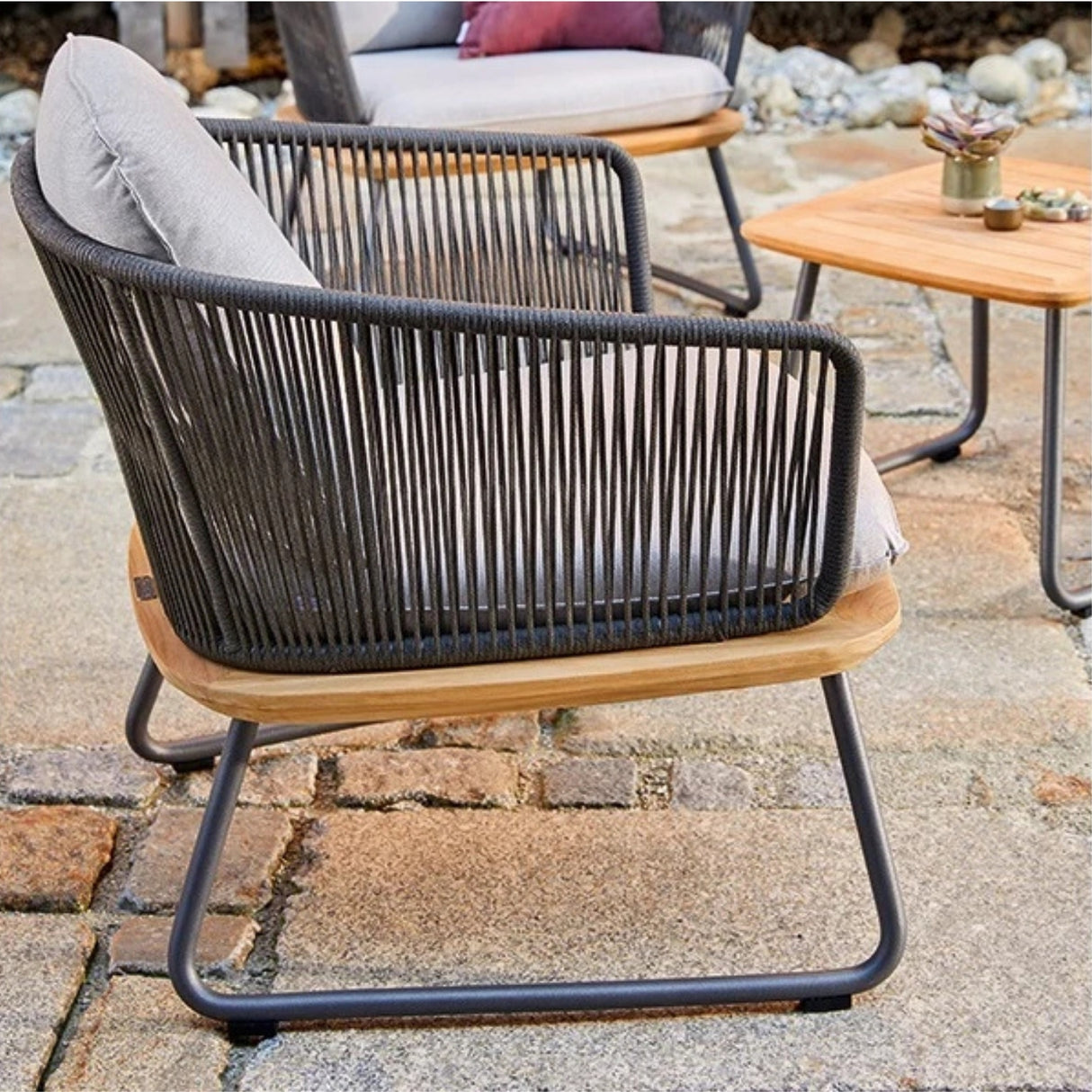 4 Piece Garden Outdoor Rope Patio Set With Wooden Top Table