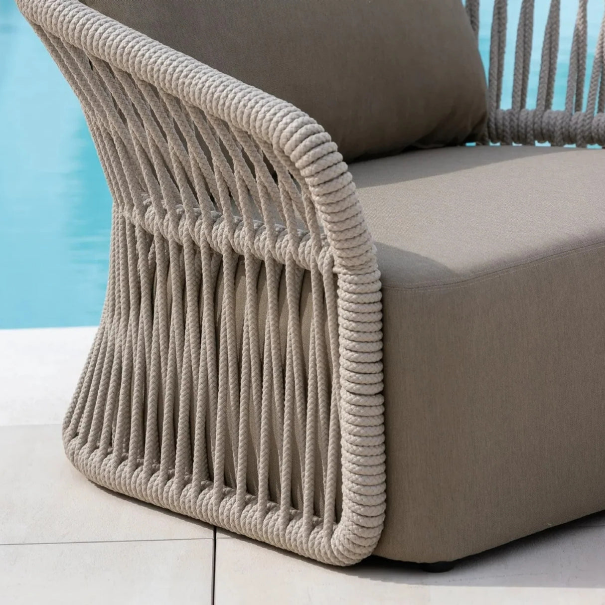 4-Piece Outdoor Braid & Rope Sofa Set (Beige & Dark Cream)