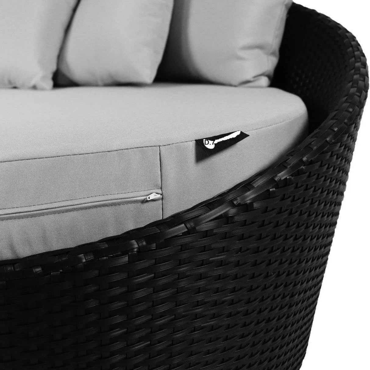 Outdoor Rattan Wicker Daybed with Glass Top Table