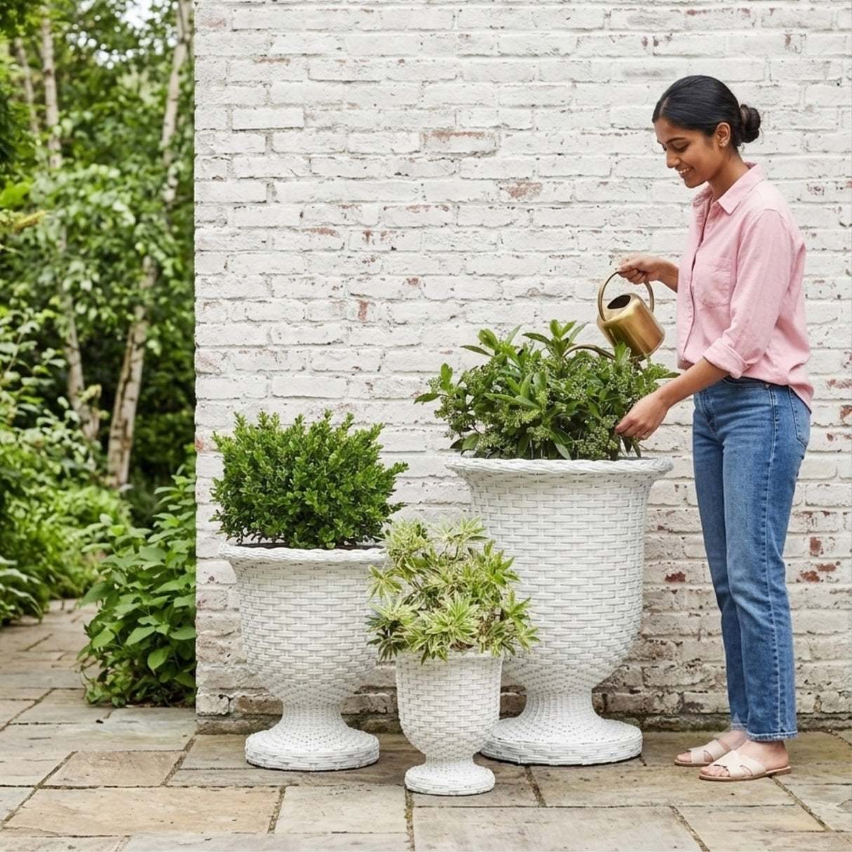 Outdoor Rattan Wicker Urn Planter Set of 3 (White)