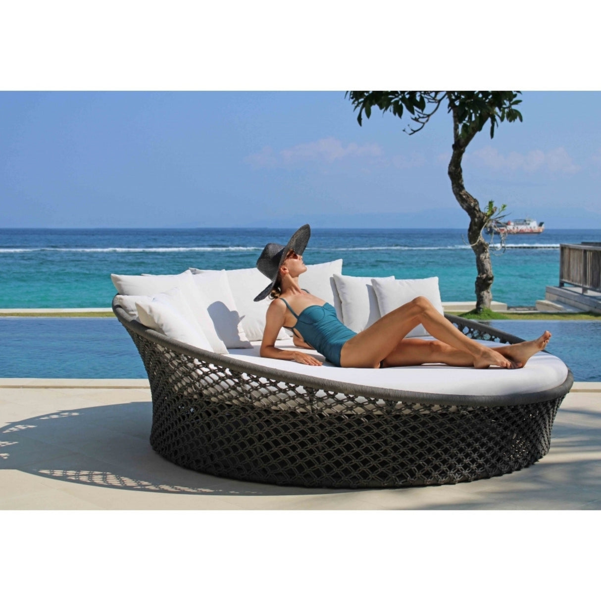 Outdoor Rope Round Patio Daybed Sofa