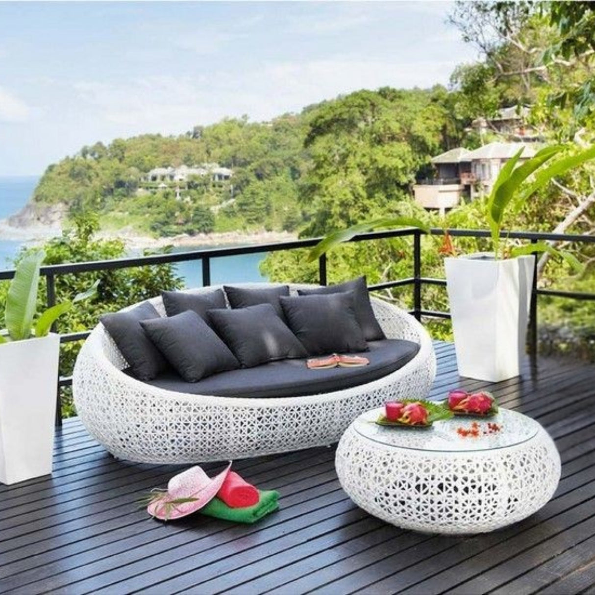 Outdoor White Rattan Wicker Daybed with Glass Top Table