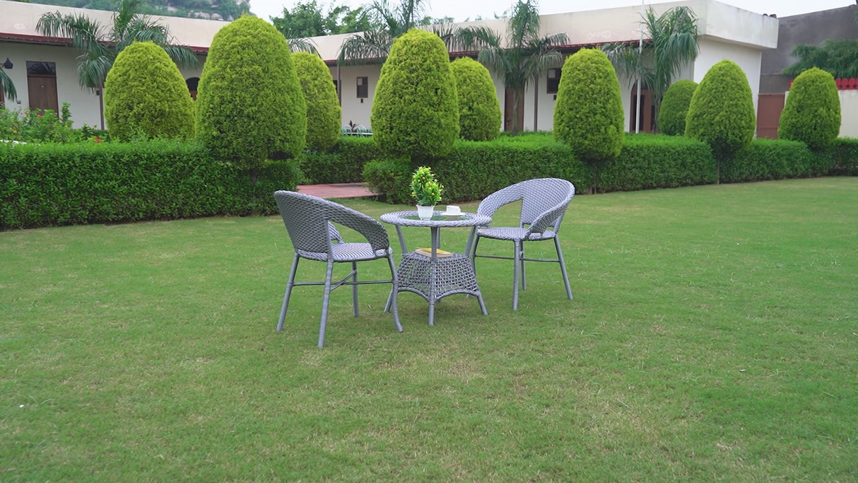 Outdoor Wicker 3-Piece Patio Set with Outdoor Umbrella