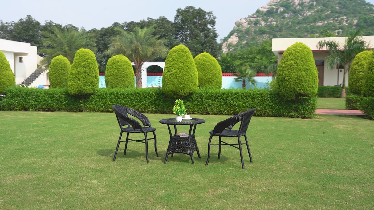 Outdoor Wicker 3-Piece Patio Set with Outdoor Umbrella