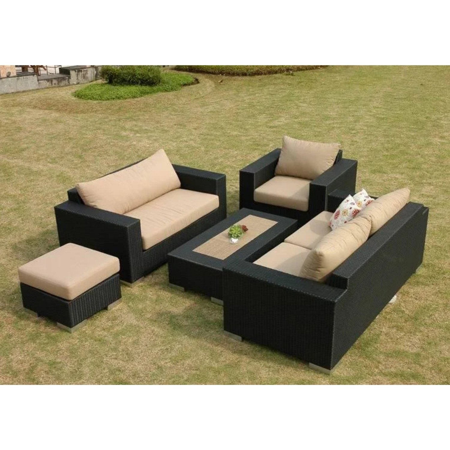 5 Piece Outdoor HDPE Wicker Sectional Sofa Conversation Set with Center Table and Ottoman(Black & Cream)