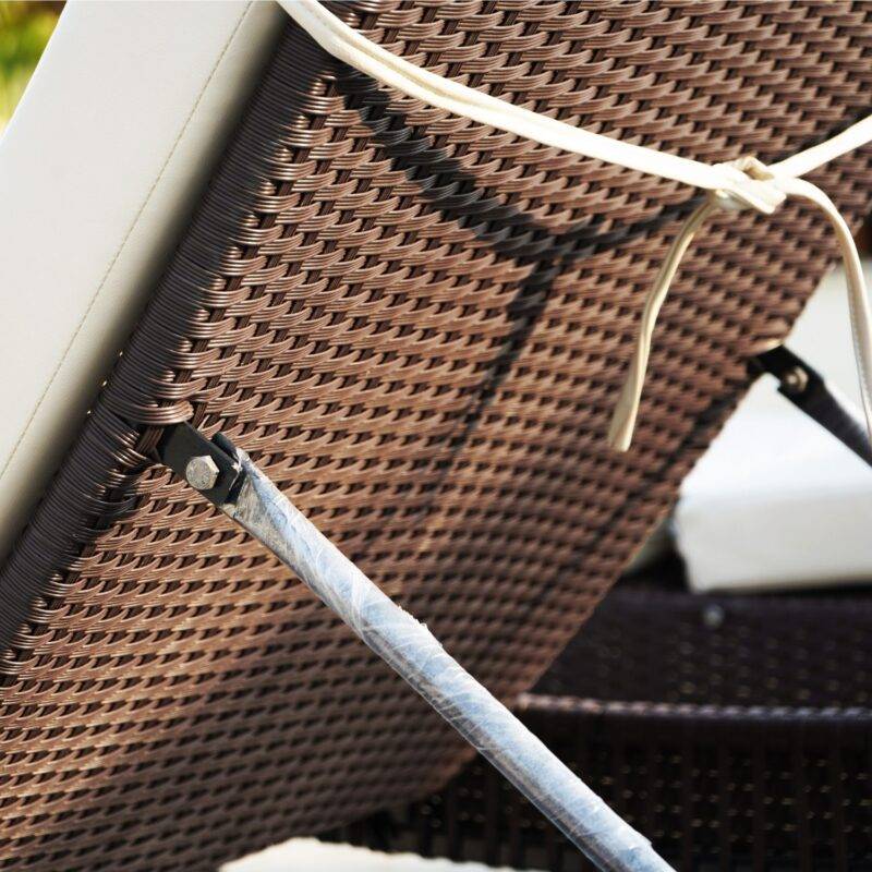 Outdoor Rattan Wicker Lounger (Dark Brown & Off-white) - Image 3